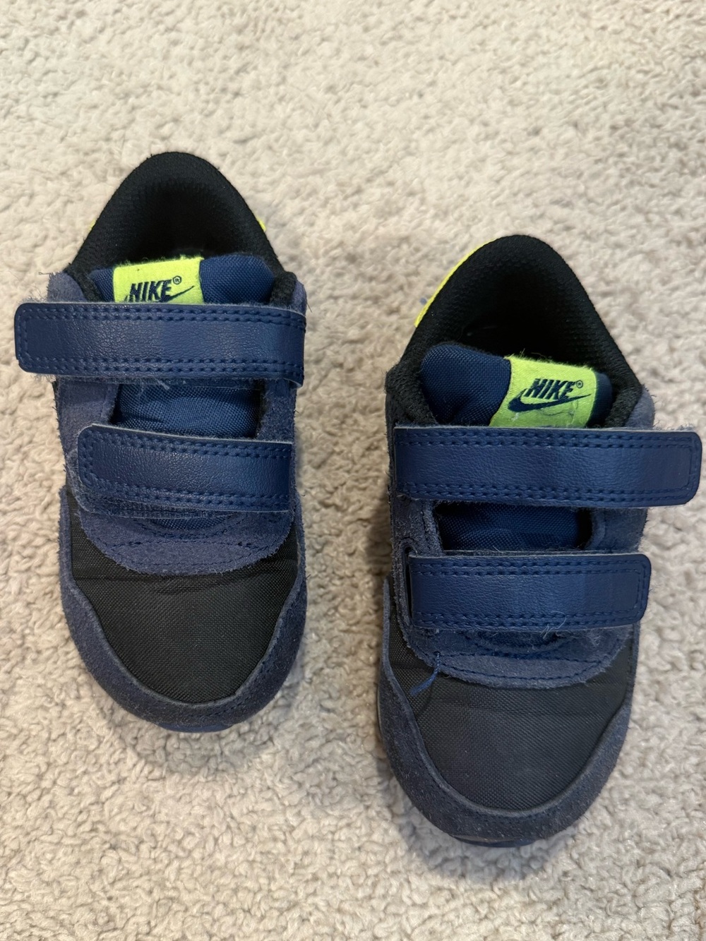 Nike Toddler Velcro Sneakers - 7c